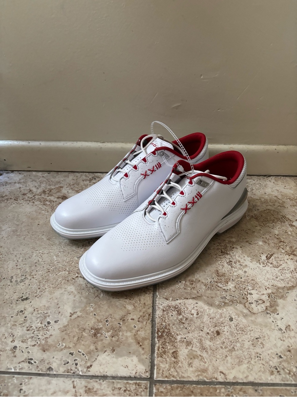 Nike Jordan ADG 5 Spikeless Golf Shoes White Red FQ6642-101 Men's Sz 9 NEW